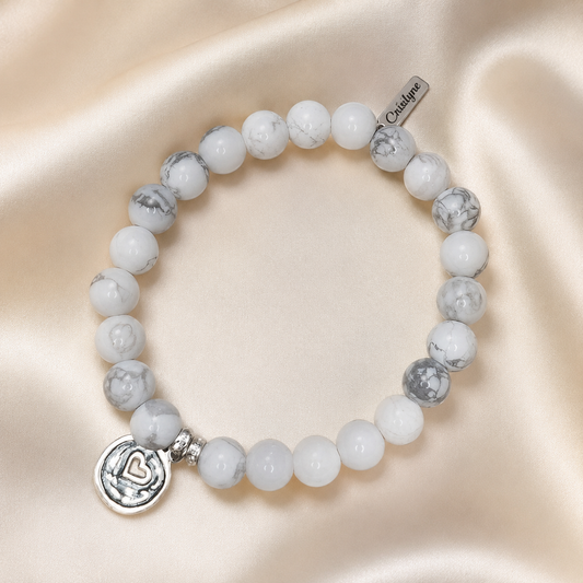 Howlite Heart Charm Bracelet – Natural 8mm Calming Crystal Beaded Bracelet