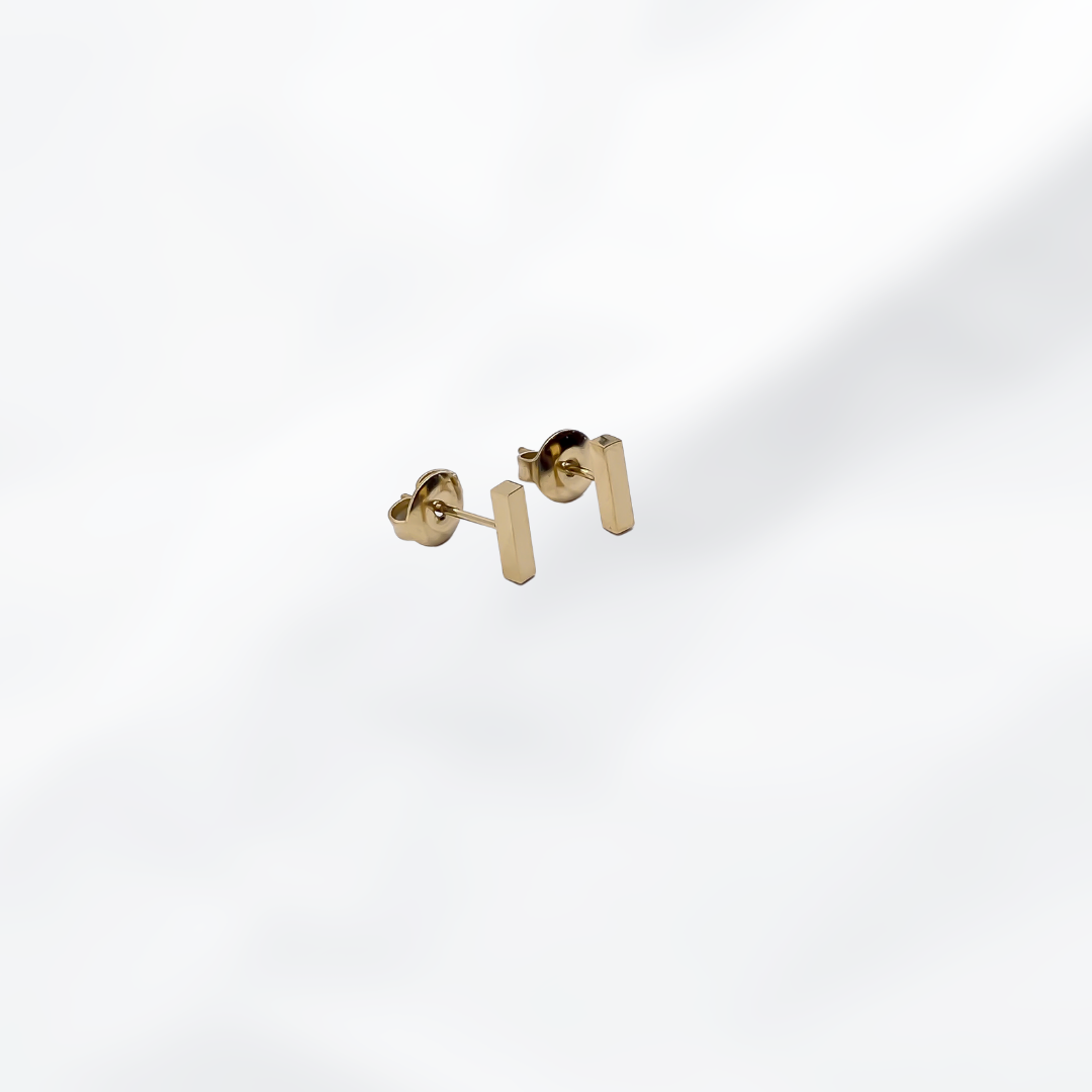 
                  
                    Donna Geometric Minimalist Stud Earrings
                  
                