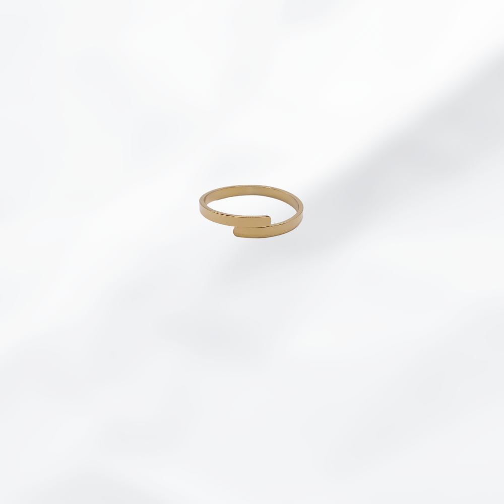 Elena Smooth Minimalist Band Ring